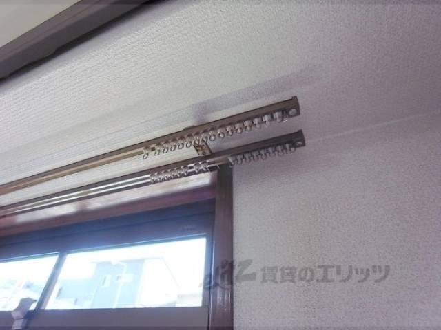 カーテンレール