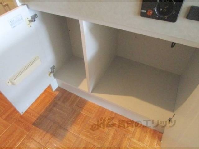 キッチン　キッチン下部