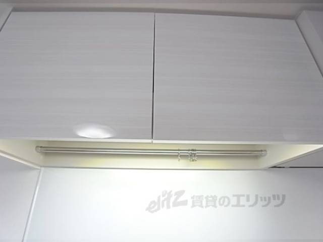 キッチン上収納