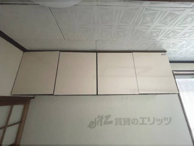 キッチン　上収納
