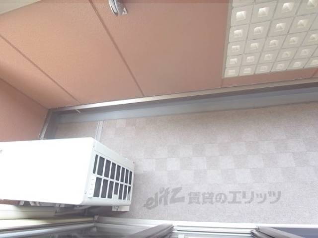 ベランダ　エアコン