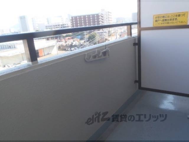 ベランダ　収納