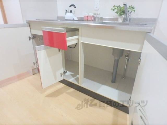 キッチン　下部収納