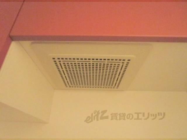 キッチン　換気扇
