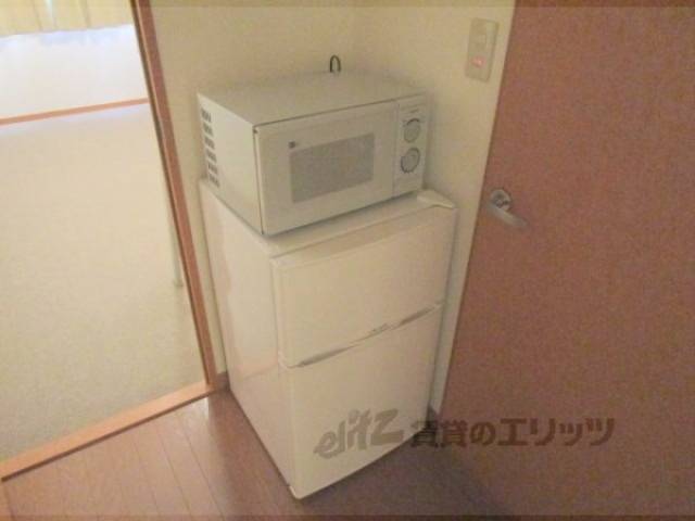 冷蔵庫置場　冷蔵庫、電子レンジ