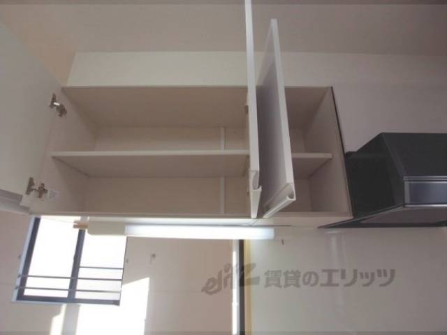 キッチン　収納