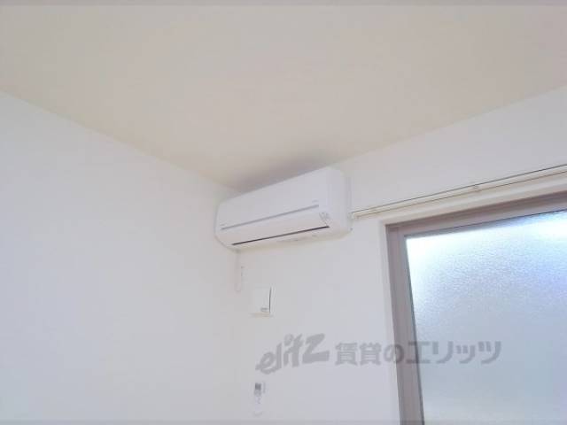 エアコン　キレイなエアコン備え付けです。