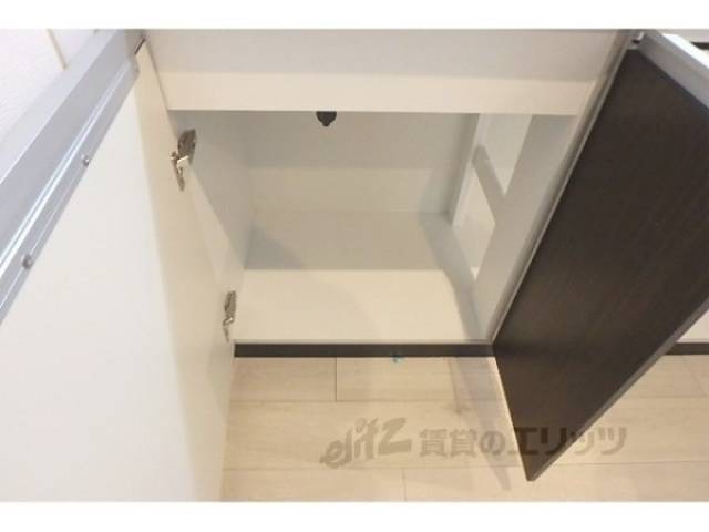 キッチン　キッチン下部収納