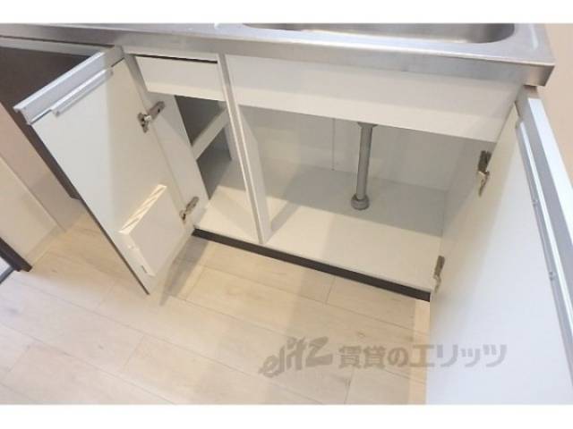 キッチン　キッチン下部収納