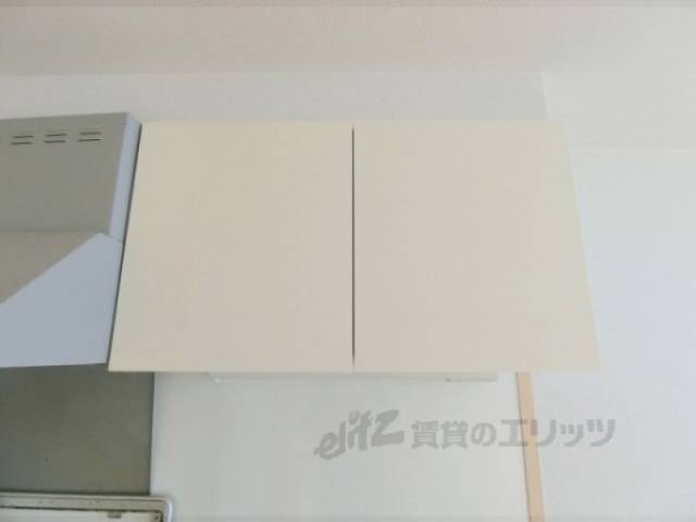 キッチン　上部収納