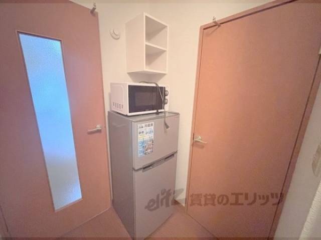 冷蔵庫置場　冷蔵庫、電子レンジ