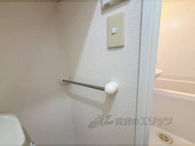 トイレ　タオル掛け