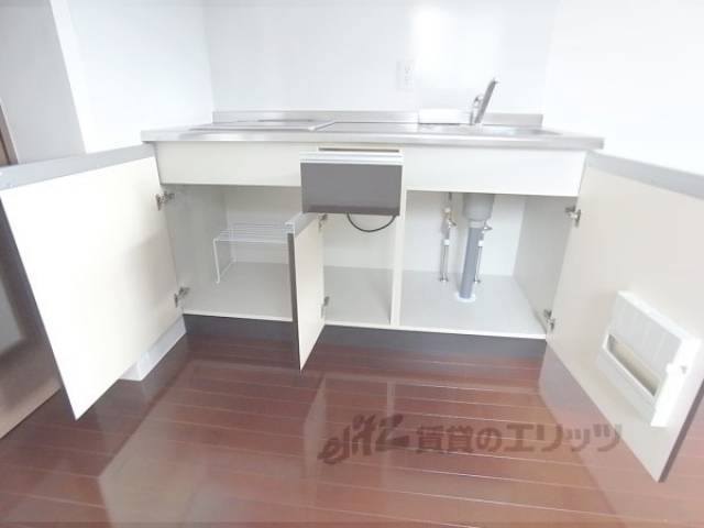 キッチン　下部収納