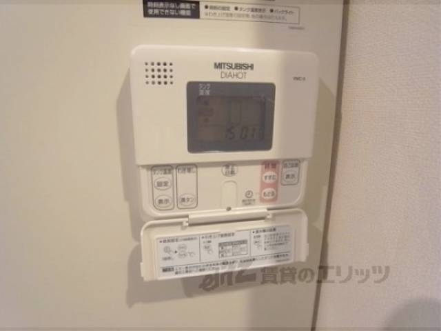 給湯器リモコン　給湯器パネル