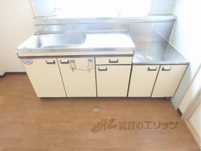 キッチン　下部