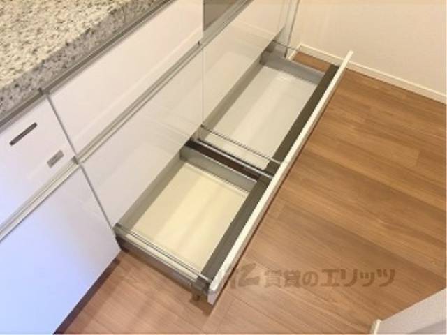 キッチン　下部収納