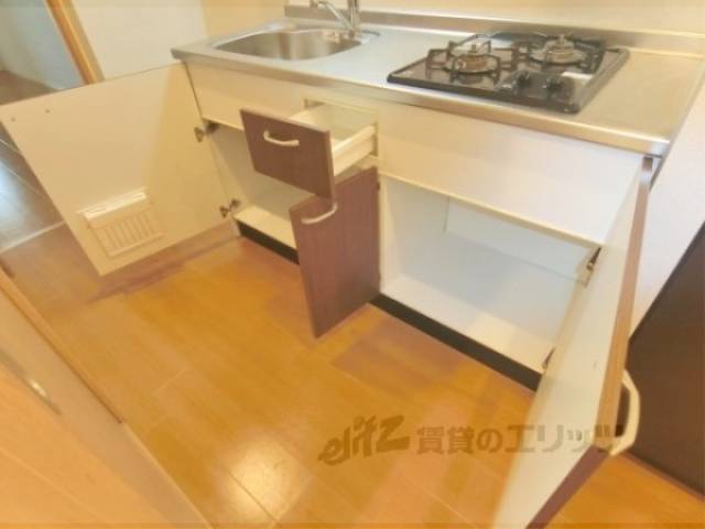 キッチン下部収納