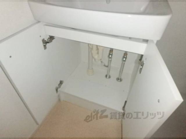 洗面所　下部収納