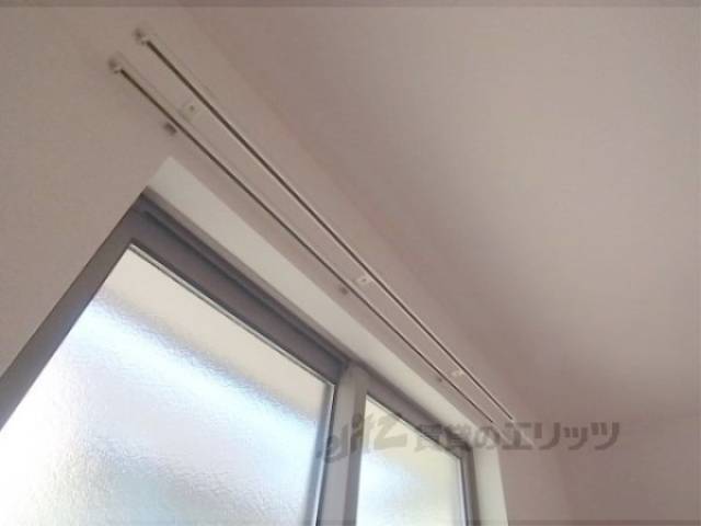 カーテンレール