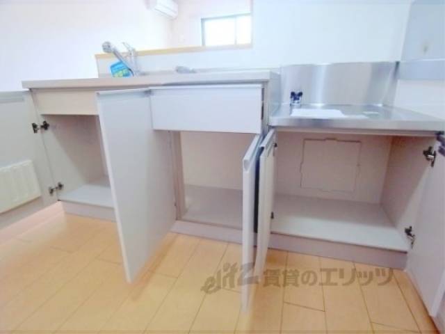 キッチン　下部収納