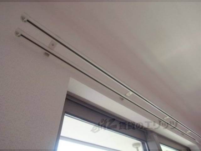 カーテンレール