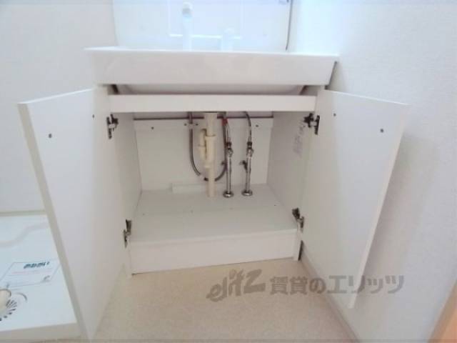 洗面所　下部収納