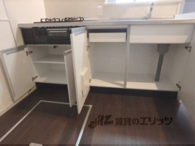 キッチン　キッチン下部収納