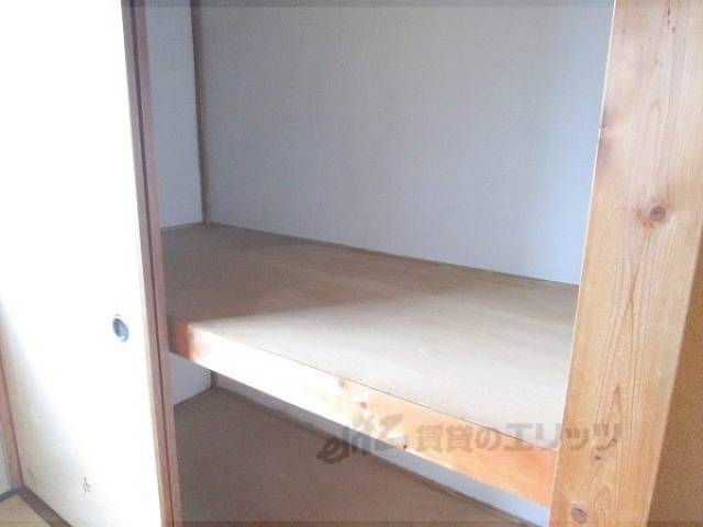 和室　二階収納