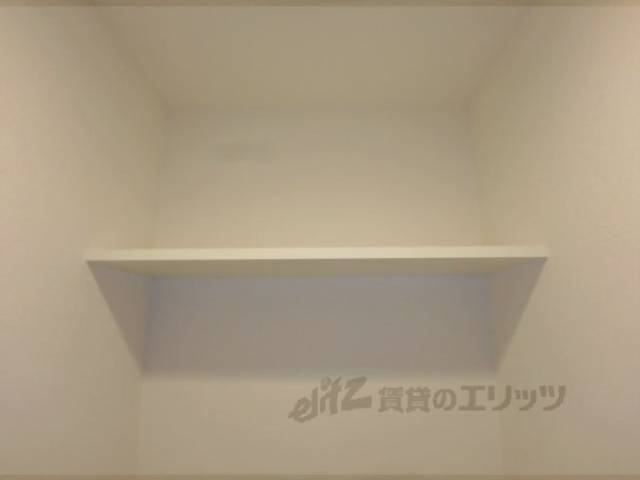 トイレ　収納上