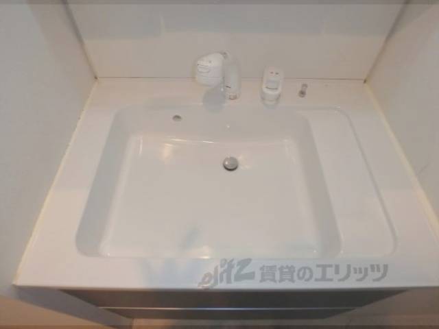 洗面所　カーテンレール