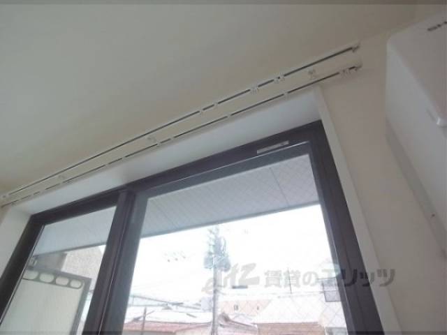 カーテンレール