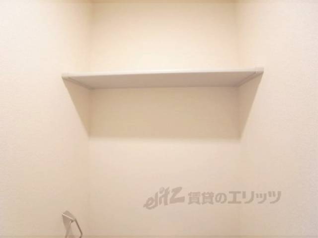 トイレ　トイレ収納