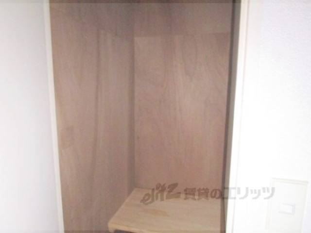 収納　玄関横収納