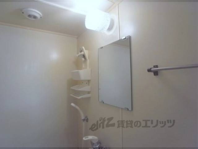 ユニットバス　鏡
