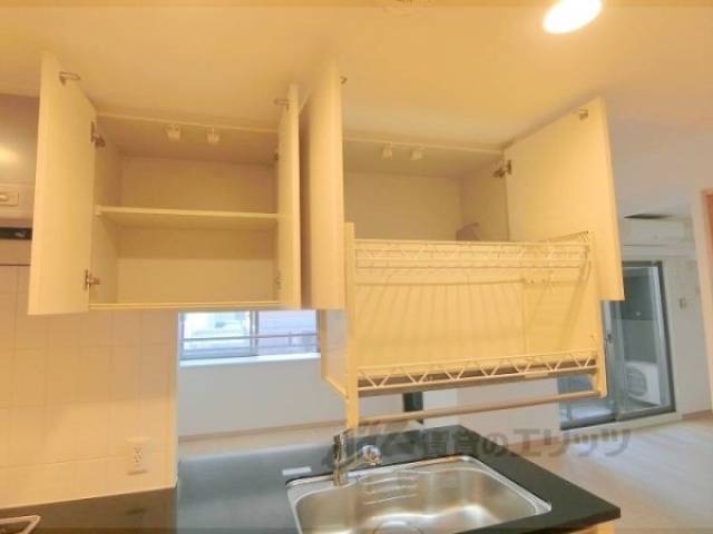 キッチン　上部収納