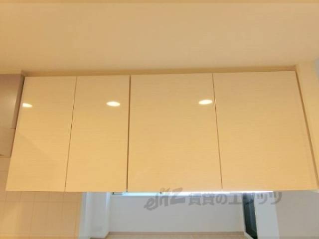 キッチン　上部収納