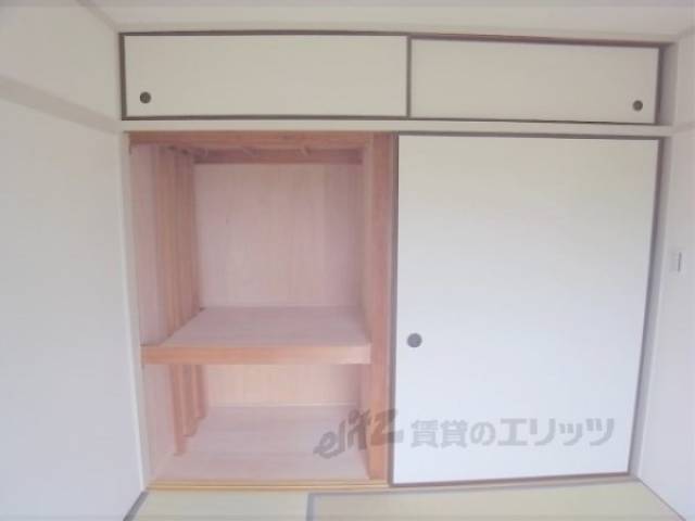 収納　南東側　和室