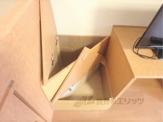 階段収納