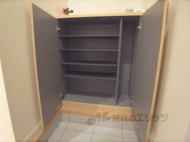 下駄箱　【別建物の参考画像】