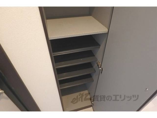 下駄箱　北向きですが、眺めいいです