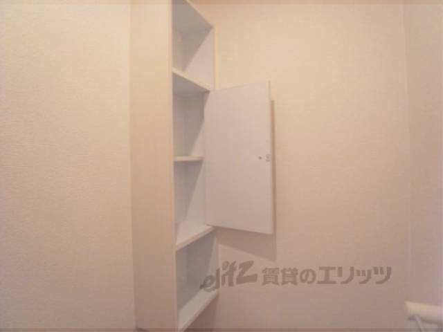 トイレ　収納