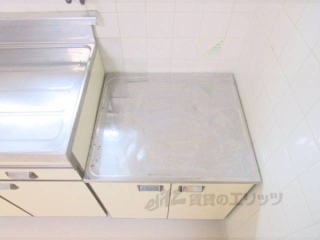 キッチン　コンロ置き場