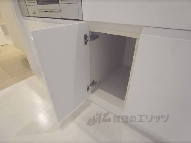 キッチン　下部棚