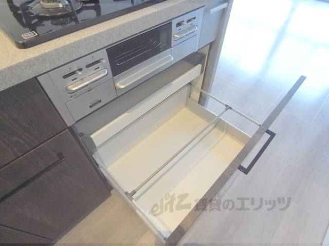 キッチン　下部棚