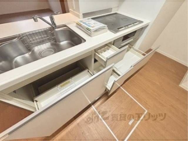 キッチン　下部収納