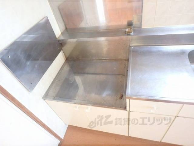 キッチン コンロ置き場