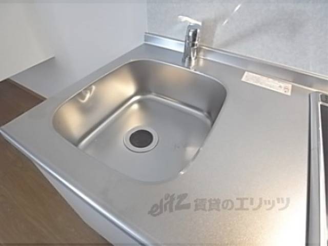 キッチン　清潔感がありますね