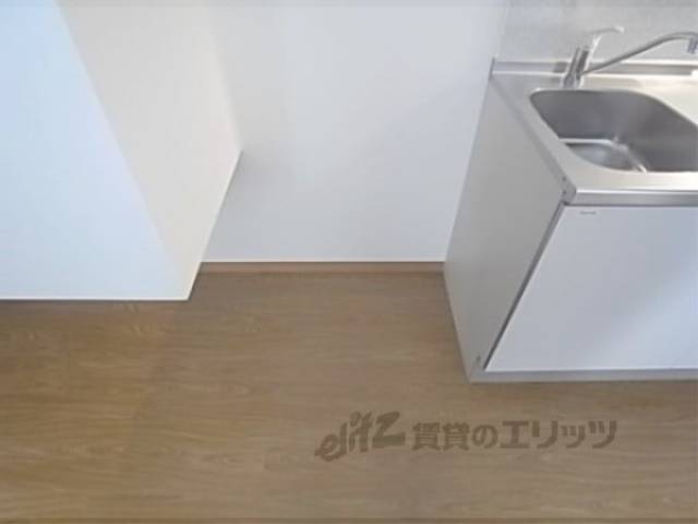冷蔵庫置場　広々としていますね