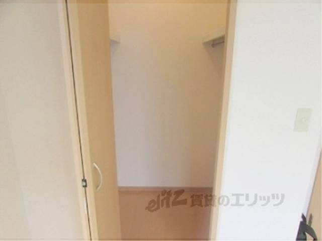 収納　ウォークインクローゼットです