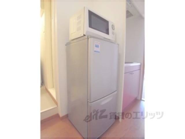 冷蔵庫置場　こちらも備え付けです。
